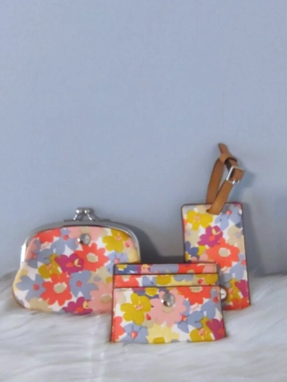 Coach Peyton floral set 3pc cardholder luggage tag kisslock EUC